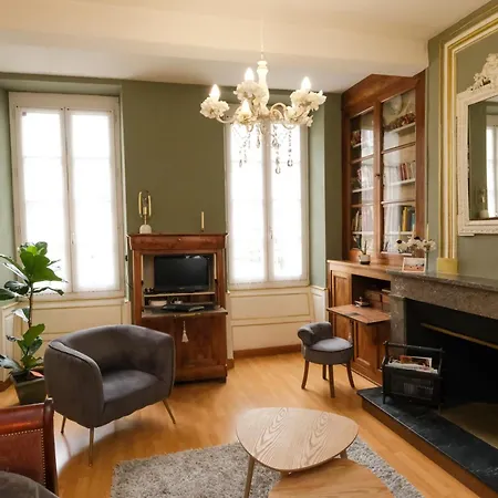 Romantic Apartment-hyper Centre * בנרס-דה-ביגור